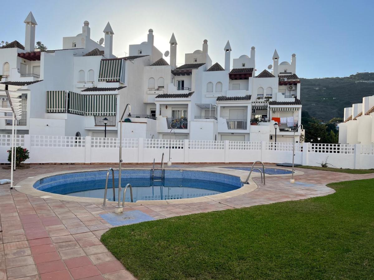 Вилла Casa Del Olivo Альмуньекар Экстерьер фото